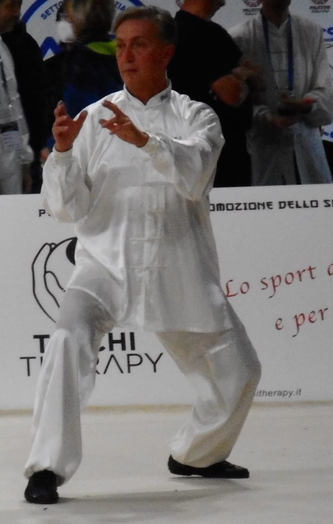 Il maestro durante una dimostrazione di Tai Chi